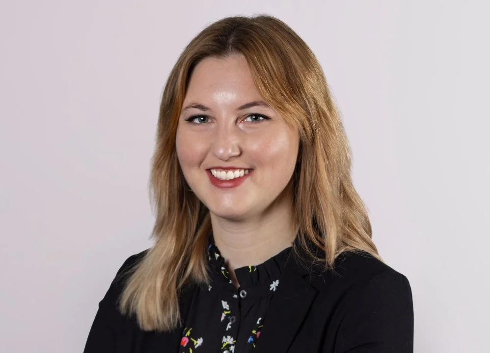 Emma Polson, Bates White Photo