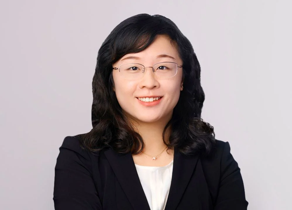 Muxi Yang, Bates White Photo