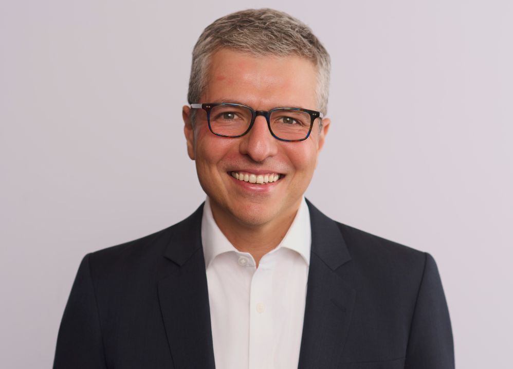 Ilan Guedj, Bates White Photo