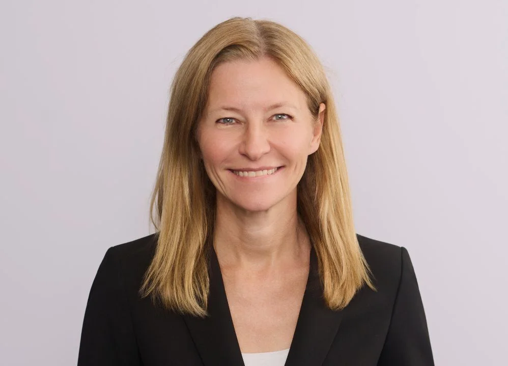 Jodi Trulove, Bates White Photo