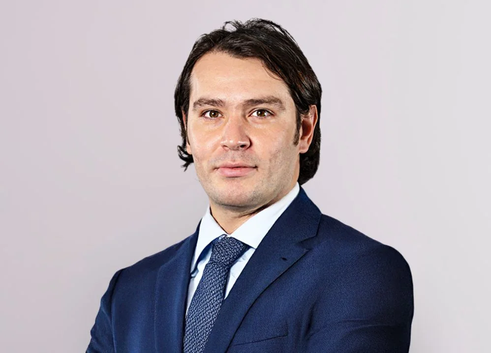 Sahan Yildiz, Bates White Photo