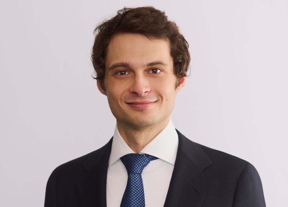 Andrew Zeyveld, Bates White Photo