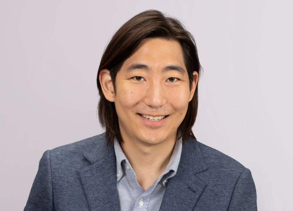 Robin Lee, Bates White Photo