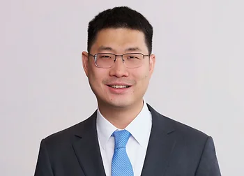Bates White bio Xunjie Zheng