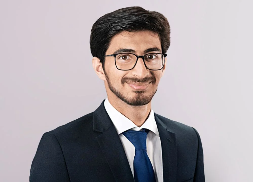 Mir Adnan Mahmood, Bates White Photo